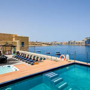 Waterfront With Pool And Jacuzzi Valletta